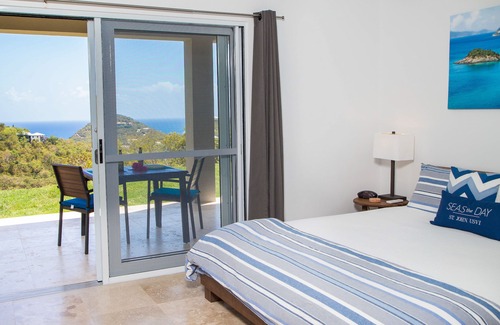 Monte Villa | Modern 3bdrm Villa, Stunning South Shore Views, Full A/C, Pool, 24/7 Concierge!
