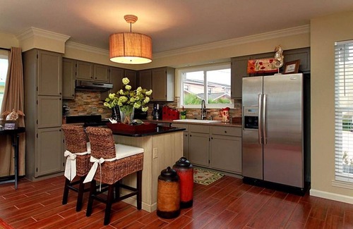 Crystal Beach House | Modern 3bedroom cottage steps to private beach ocean view, free beach service!