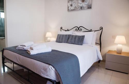 Siggiewi Apartment | Modern 3BR Apartment with Balcony - Close to Limestone Heritage Park