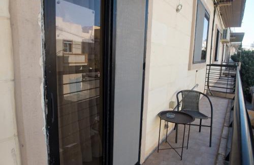 Siggiewi Apartment | Modern 3BR Apartment with Balcony - Close to Limestone Heritage Park