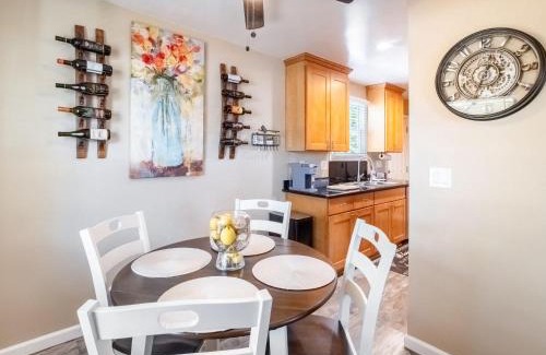 Santa Clara House | Modern 3BR in Silicon Valley - BBQ & Netflix