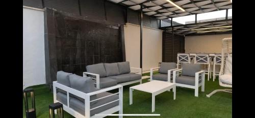 Al-Maghtas Ski Chalet | Modern 3BR Villa with Pool