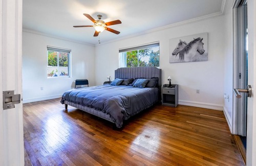 Highland Garden House | Modern 4 BDRM Hollywood Home 7 mins from the beach