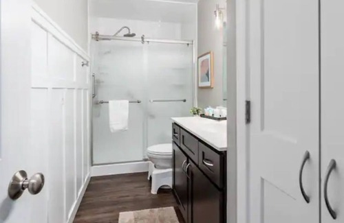 Byron Center House | Modern 4 Bedroom Home With Attached 2 Stall Garage