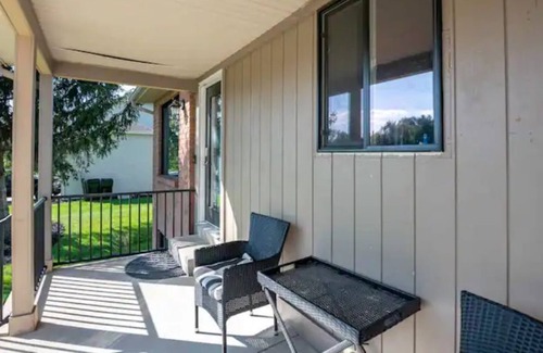 Byron Center House | Modern 4 Bedroom Home With Attached 2 Stall Garage