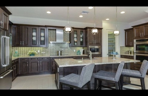 Pembroke Pines House | Modern 4 Bedroom Resort Style Home With Pool!