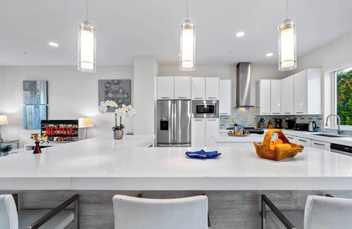 Pompano Beach House | Modern 4 Bedroom Townhome near the Ocean