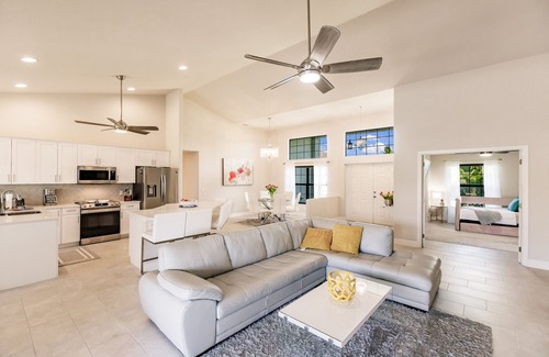 Pelican House | Modern 4Ba/2.5 Bath Waterfront Home with Gulf Access & Heated Pool