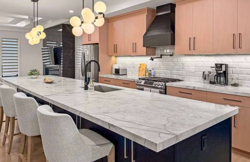 LaSalle House | Modern 4BR/3BA Brand New Home