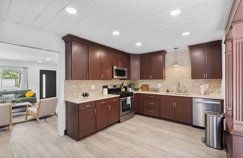 Huntington Beach House | Modern 4BR Home in Heart of Huntington Beach