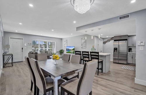 South Lake House | Modern 4BR Home, Heated Pool/Jacuzzi/Game Room