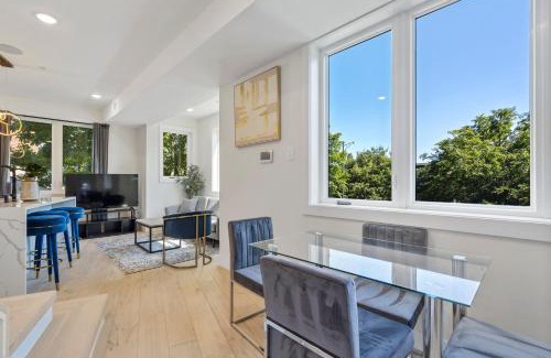 Southeast Apartment | Modern 5-Bedroom Apartment with Rooftop & Garden in Capitol Hill