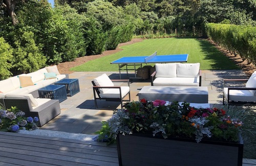 Nantucket House | Modern 5 Bedroom Home. Newly constructed. Large yard. Close to beaches and town.