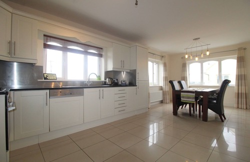 Breaffy South House | Modern 5 bedroom house in Spanish Point