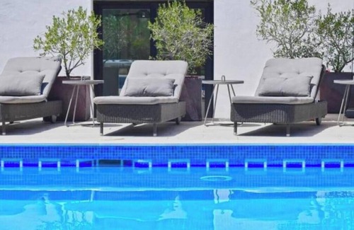 Nueva Andalucia Villa | Modern 5 Beds Villa 5min Puerto Banus