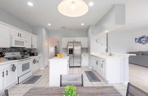 West Haven House | Modern 5BR Family Home w/Private Pool Near Disney