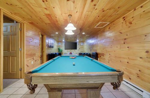 Hickory Hills House | Modern 6BR Cabin- Hot Tub Theater Basketball
