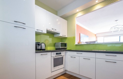 Les Sables d'Olonne Apartment | Modern 80m² apartment with wifi, dishwasher, balcony, and sea view