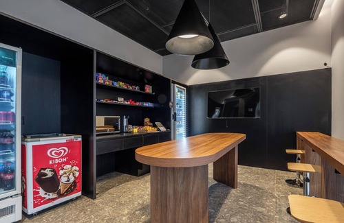 Santo Amaro Apartment | Modern and complete studio | Close to the subway & consulate
