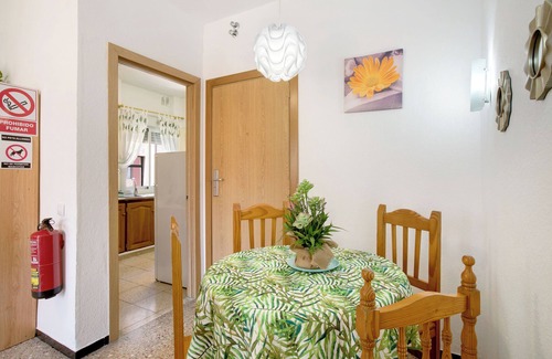 Santa Cruz de Tenerife Apartment | Modern Apartment "Santa Cruz Centro" in Central Location with Wi-Fi & Balcony.