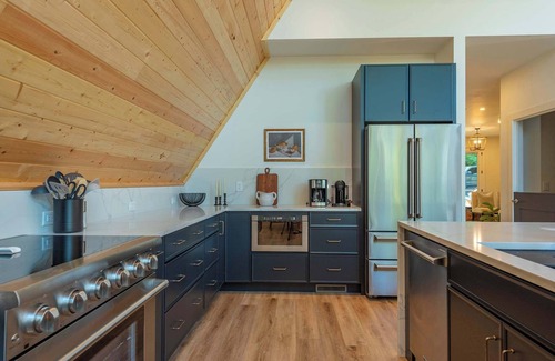 Asheville House | Modern A-Frame Cabin with Panoramic Views| Hot Tub