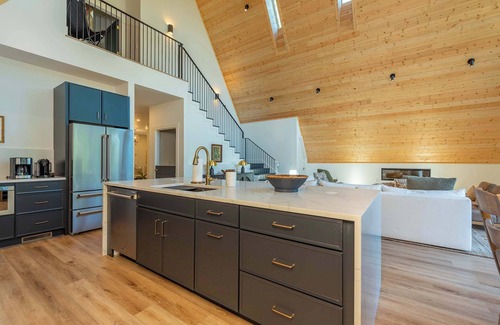 Asheville House | Modern A-Frame Cabin with Panoramic Views| Hot Tub