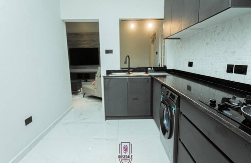 Dieren Apartment | Modern Accra Home-West Legon