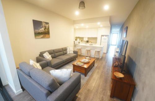 Cape Woolamai House | Modern air-conditioned 3-bedroom townhouse in centre of Cape Woolamai