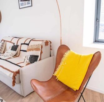 Chartrons Apartment | Modern Air Conditioned Apartment