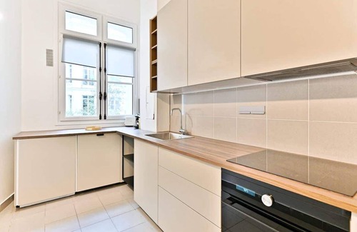 Porte-Dauphine Apartment | Modern, air-conditioned apartment - Arc de Triomphe