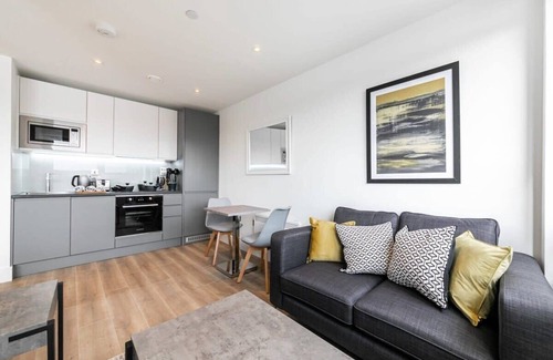 East Grinstead Apartment | Modern and Bright Studio in Central East Grinstead