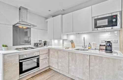 Whitechapel Apartment | Modern and Bright 3BR Whitechapel