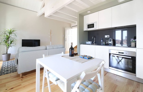 Uniao de Freguesias do Centro Apartment | MODERN AND CENTRAL APARTMENT