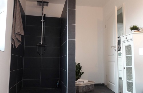 Leer Apartment | Modern and cozy apartment in Loga, near the Evenburg and Ostfriesland hiking trail