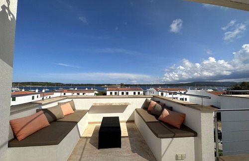 Fornells Ski Chalet | Modern and comfortable house near the sea