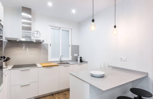 Ibiza Apartment | Modern and confortable property next to Retiro Park ideal for 5 people