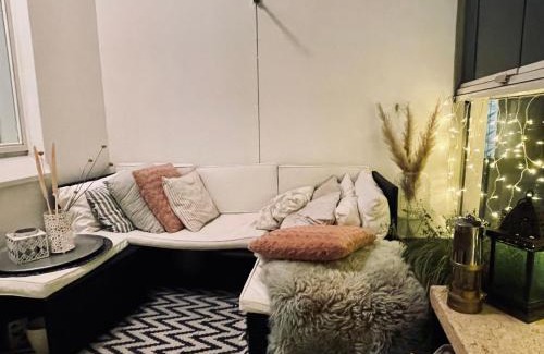 Kallio Apartment | Modern and cosy 3-bedroom apartment with private sauna, in trendy Kalasatama