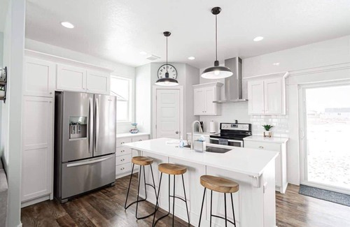 Pocatello House | Modern and cozy family home with 3 bedrooms