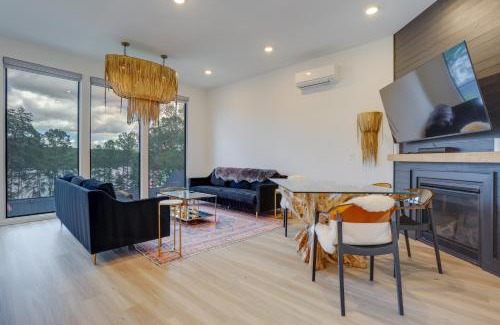 Waleska Villa | Modern and Luxe Lake Arrowhead Villa Near Marina!