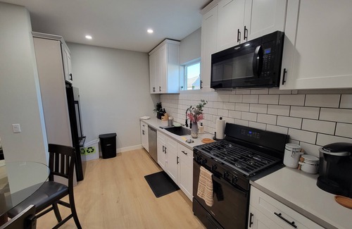 Los Angeles House | Modern and peaceful new construction MTB