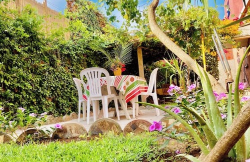 La Corniche House | Modern and quiet comfort a short walk to the beach.