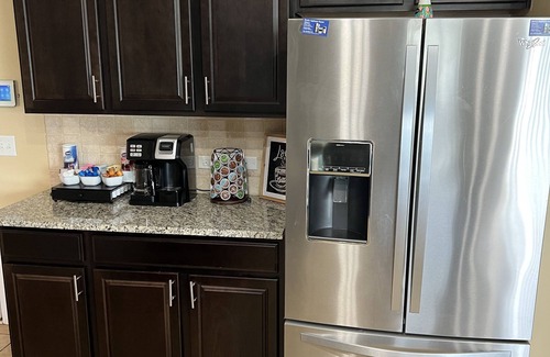 Columbus House | Modern and Spacious home 10 minutes from Fort Moore , a great place for memories