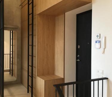 Kaunas Apartment | Modern and spacious loft type apartment 8 with free private parking by "Owl Jazz Apartments"