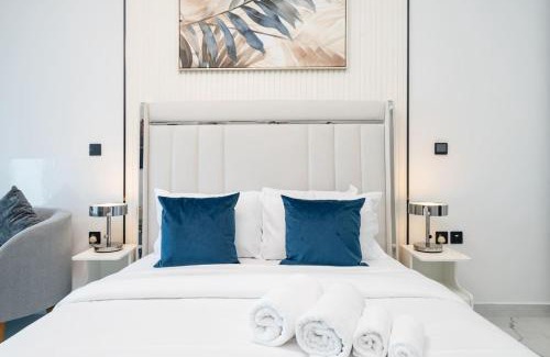 Al Barsha Apartment | Modern and Spacious Studio Al Barsha South Stay