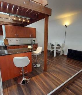 Ipswich Apartment | Modern and spacious two bedroom apartment