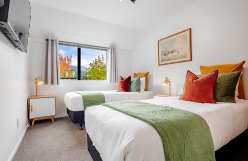 Fernhill Apartment | Modern and stylish 4 bed apt