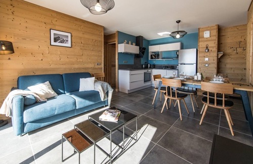 La Toussuire Apartment | Modern and warm apartment on the slopes, up to 6 guests