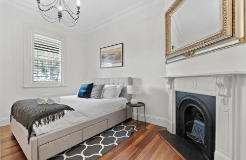 Annandale House | Modern Annandale Home