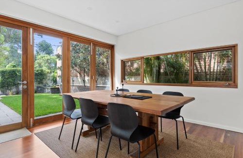 Annandale House | Modern Annandale Home