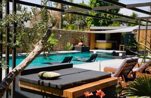 Kepez Villa | Modern Antalya Villa with Private Pool & Garden -10 Guests